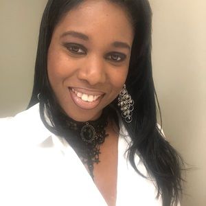 Meet your Posher, Renee